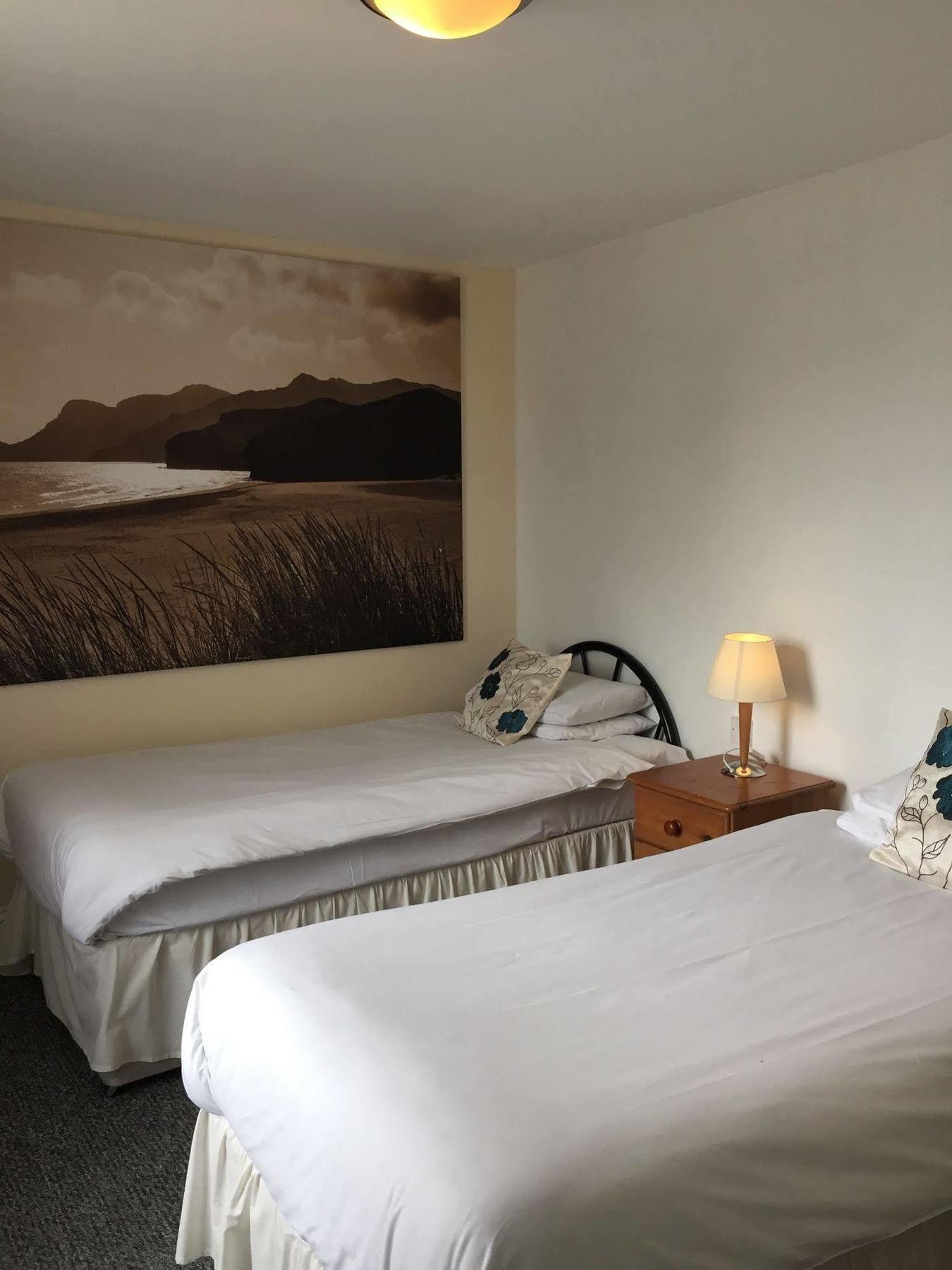 Cefn Mably Hotel Penarth Buitenkant foto