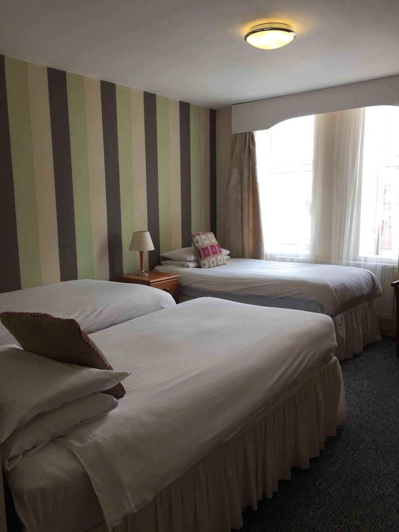 Cefn Mably Hotel Penarth Buitenkant foto